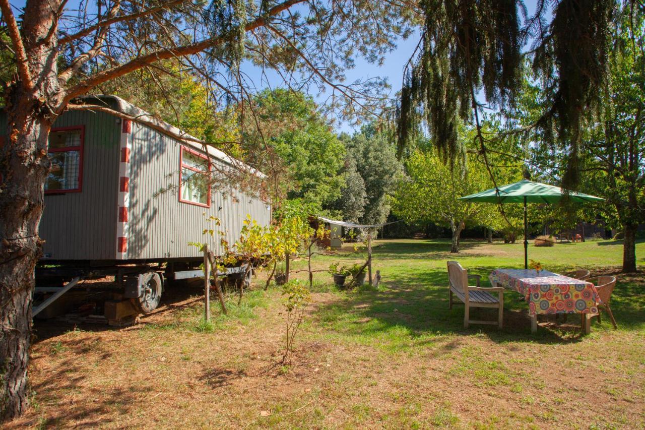 Le Bon Chemin Roulotte Otel Sainte-Nathalène Dış mekan fotoğraf